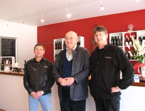 Australian wine critic James Halliday visiting cellar door